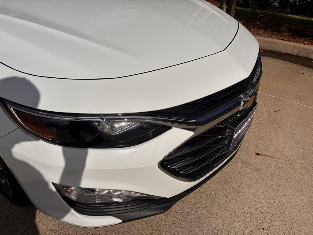 2023 Chevrolet Malibu 1LT photo 3