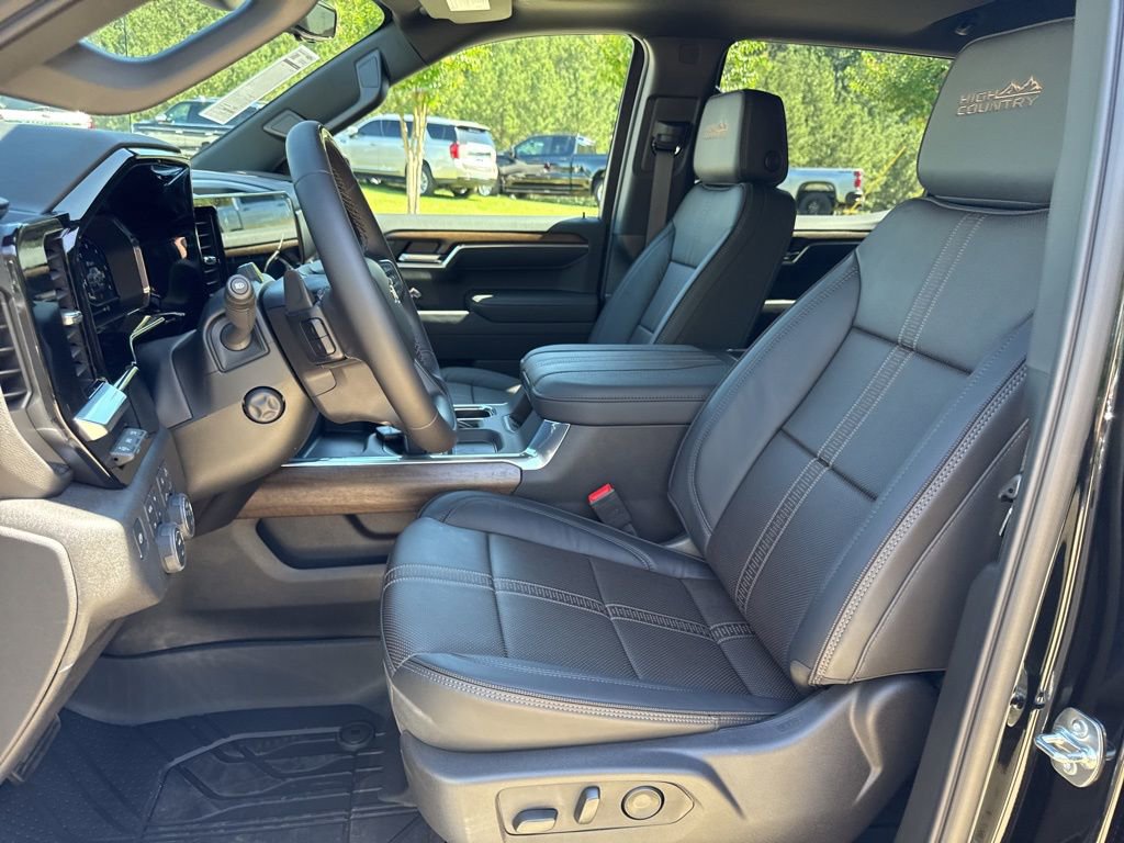 2025 Chevrolet Silverado 1500 High Country - Photo 18