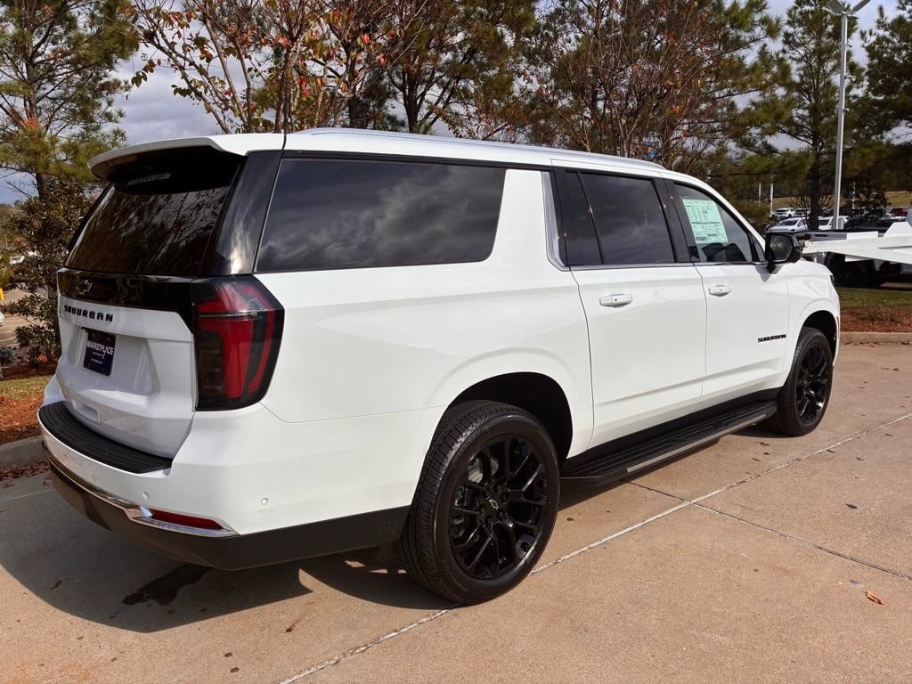 2026 Chevrolet Suburban LS - Photo 10