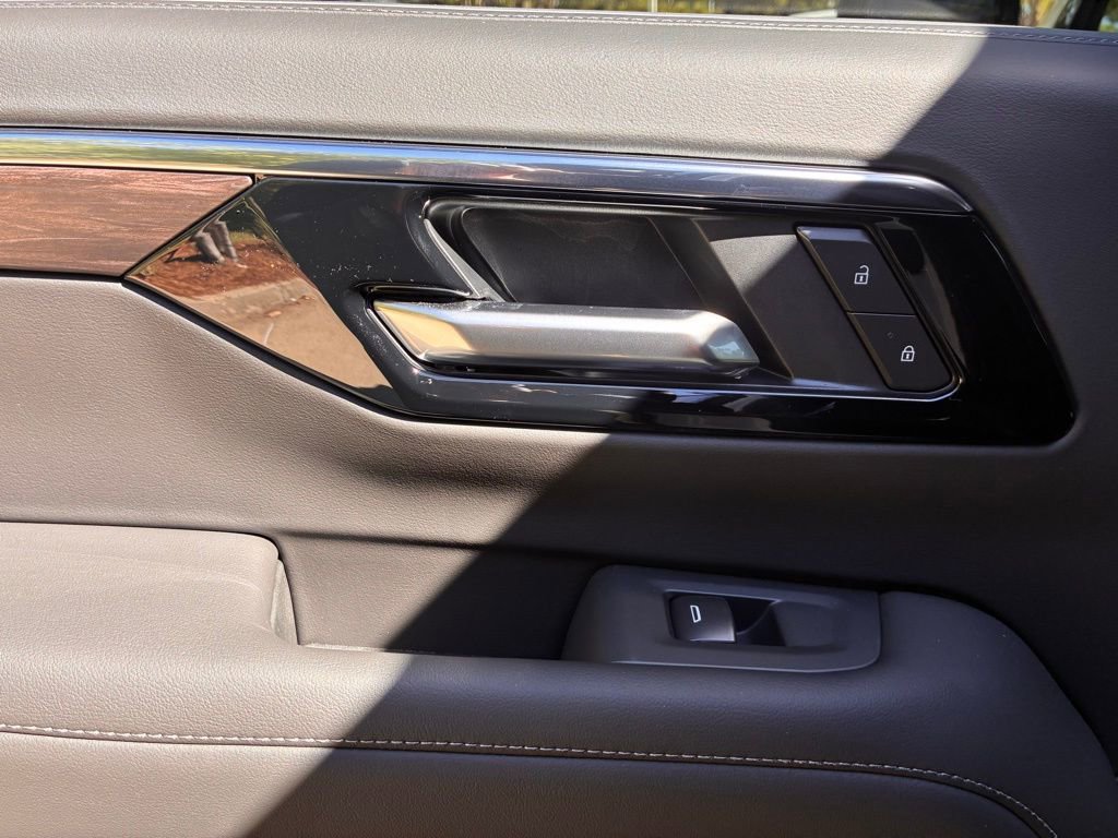 2026 Chevrolet Suburban LS - Photo 11