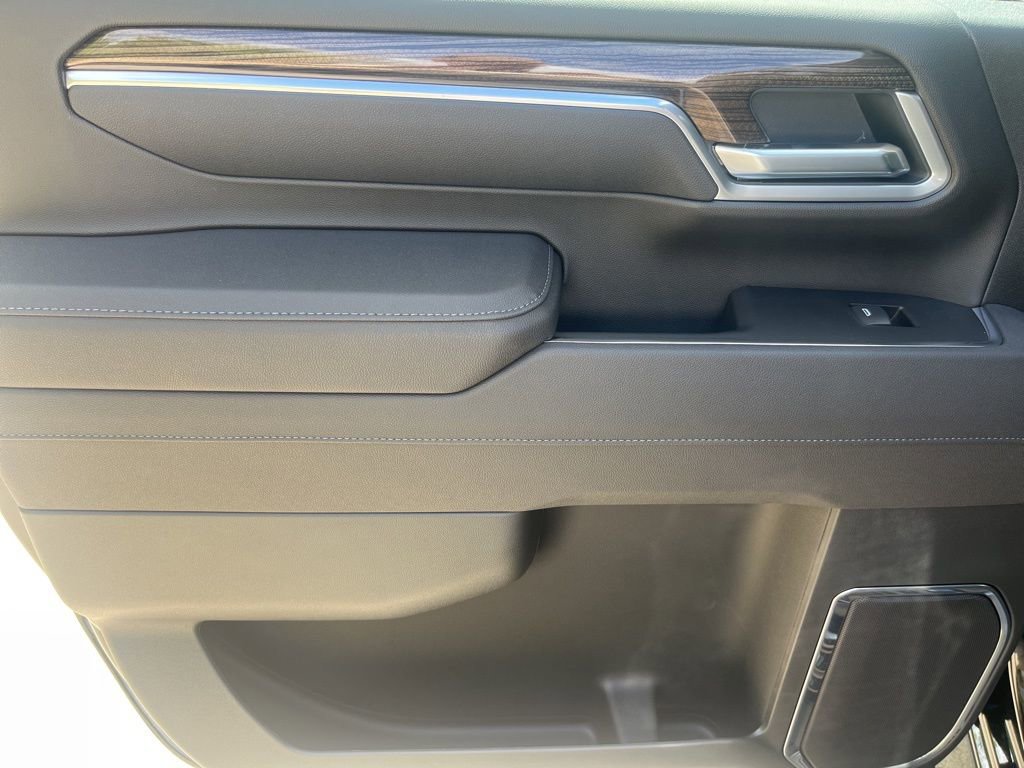 2025 Chevrolet Silverado 2500 HD LT - Photo 10