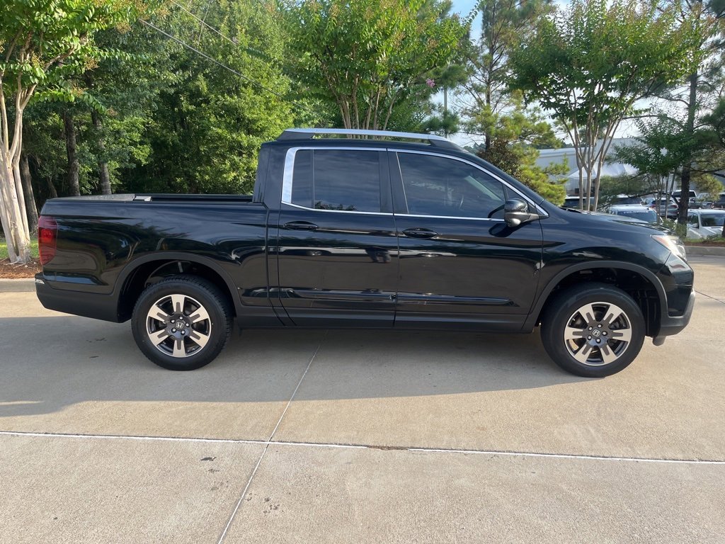 2019 Honda Ridgeline RTL-T photo 2