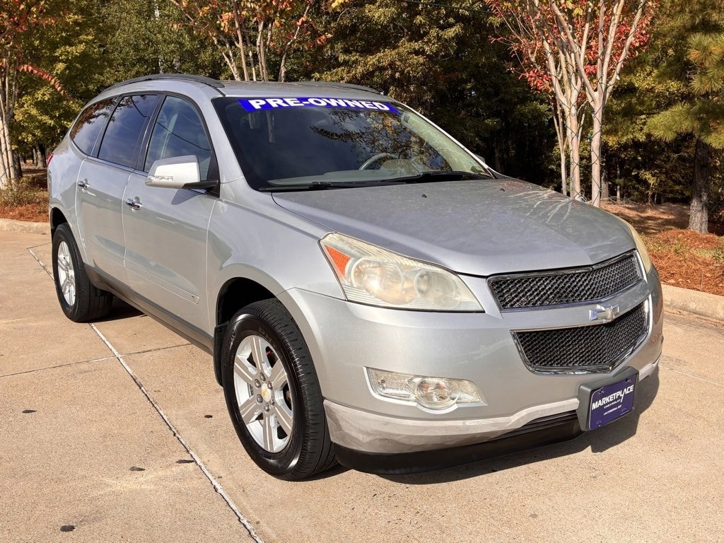 Used 2010 Chevrolet Traverse LT w/1LT SUV