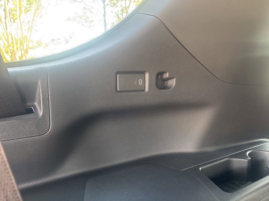 2026 Chevrolet Suburban LT - Photo 20