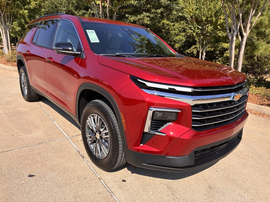 2026 Chevrolet Traverse LT's photo
