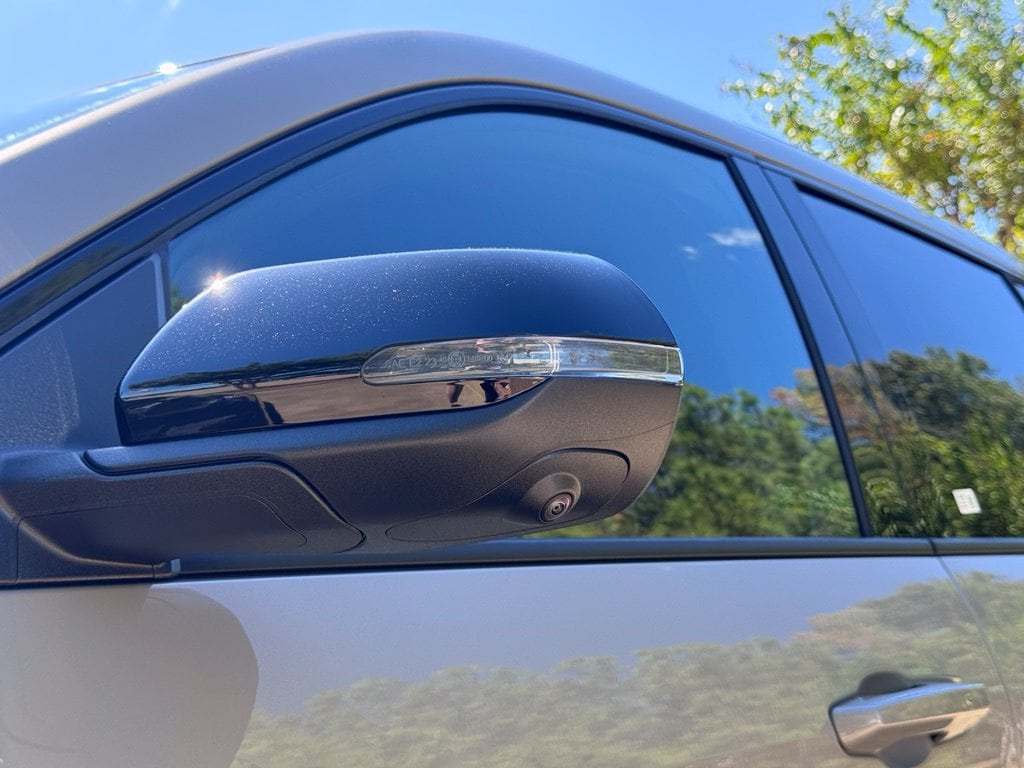 2027 Chevrolet Traverse Z71 - Photo 13