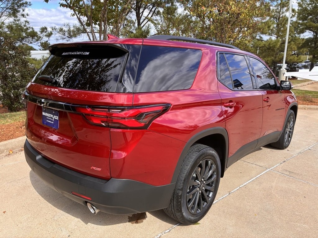 Used 2023 Chevrolet Traverse RS SUV