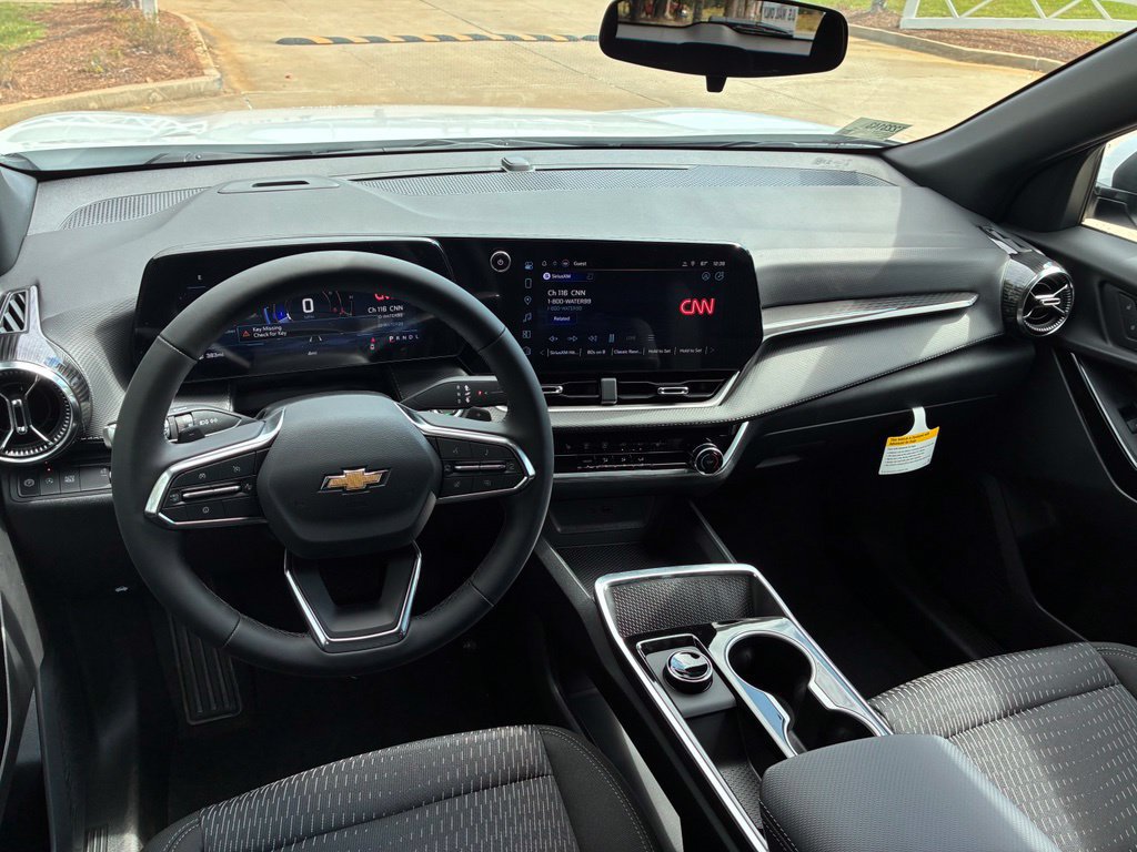 2027 Chevrolet Equinox LT - Photo 11