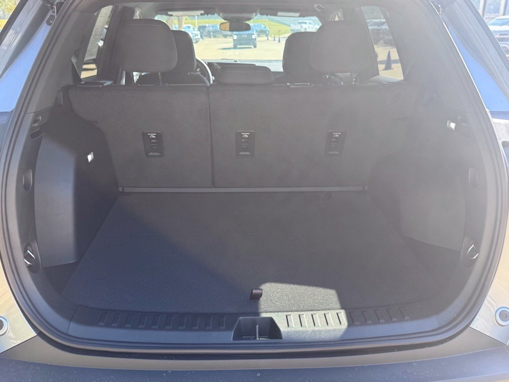 2027 Chevrolet Equinox LT - Photo 25