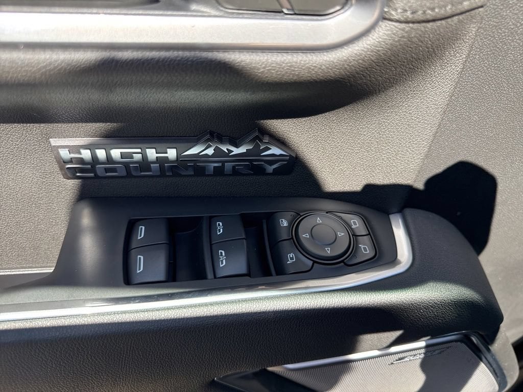 2025 Chevrolet Silverado 1500 High Country - Photo 18