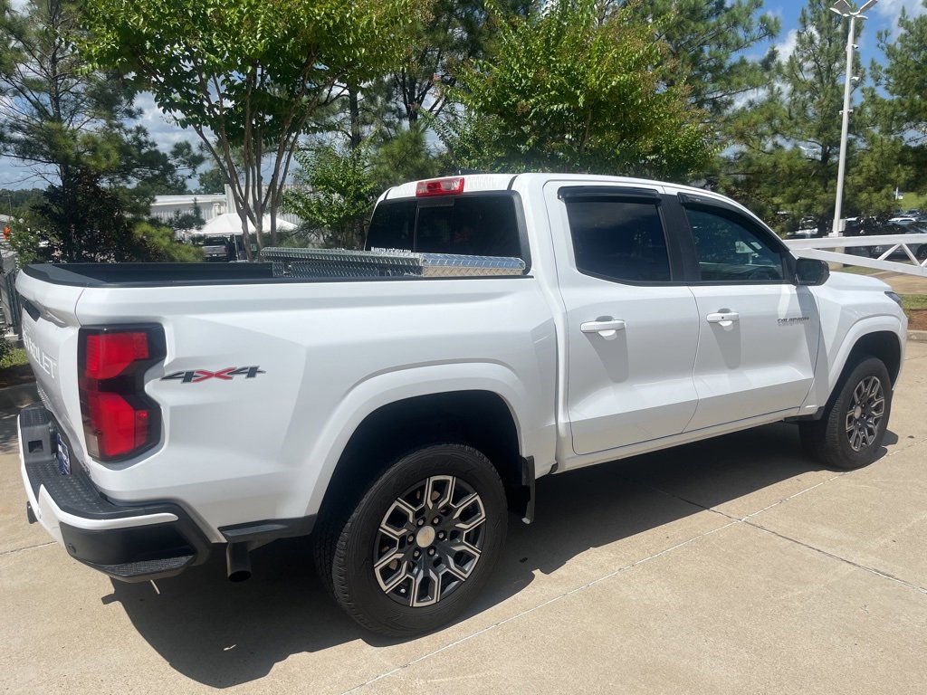 2023 Chevrolet Colorado LT photo 3