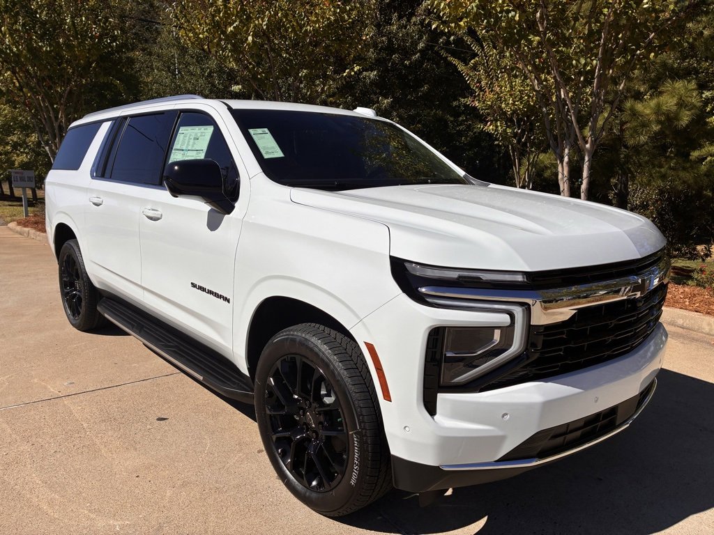 2026 Chevrolet Suburban LS's photo