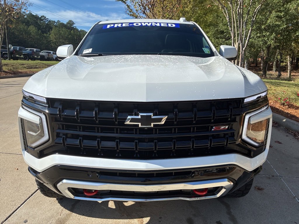 2025 Chevrolet Tahoe Z71 photo 2