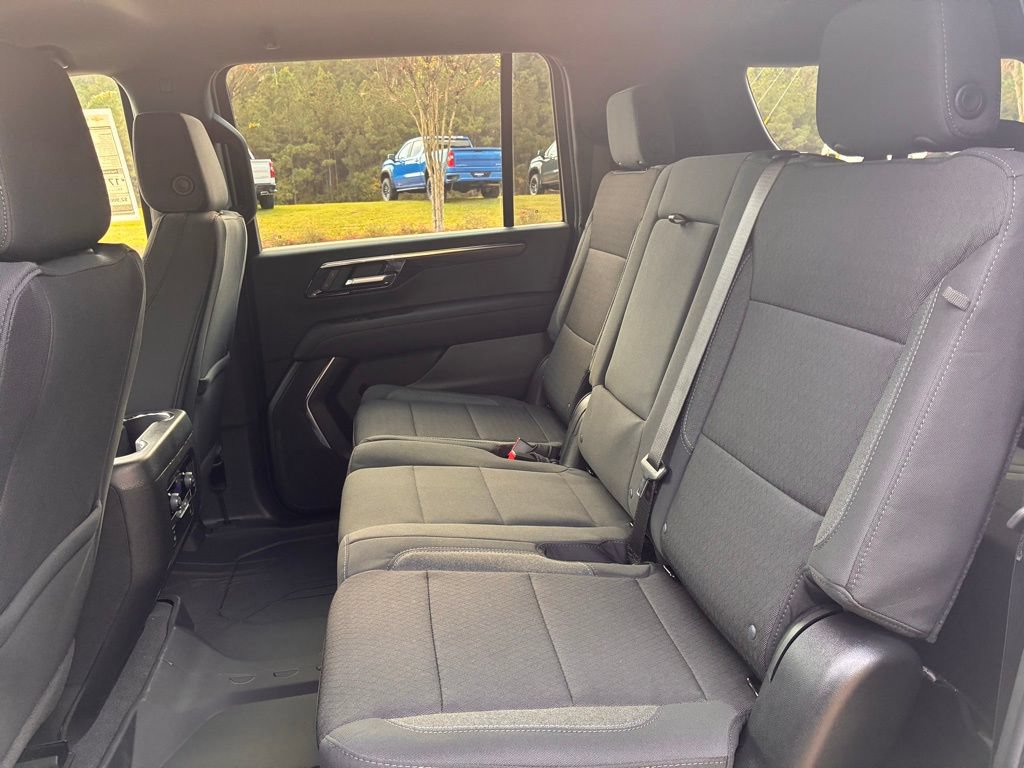 2026 Chevrolet Suburban LS - Photo 15