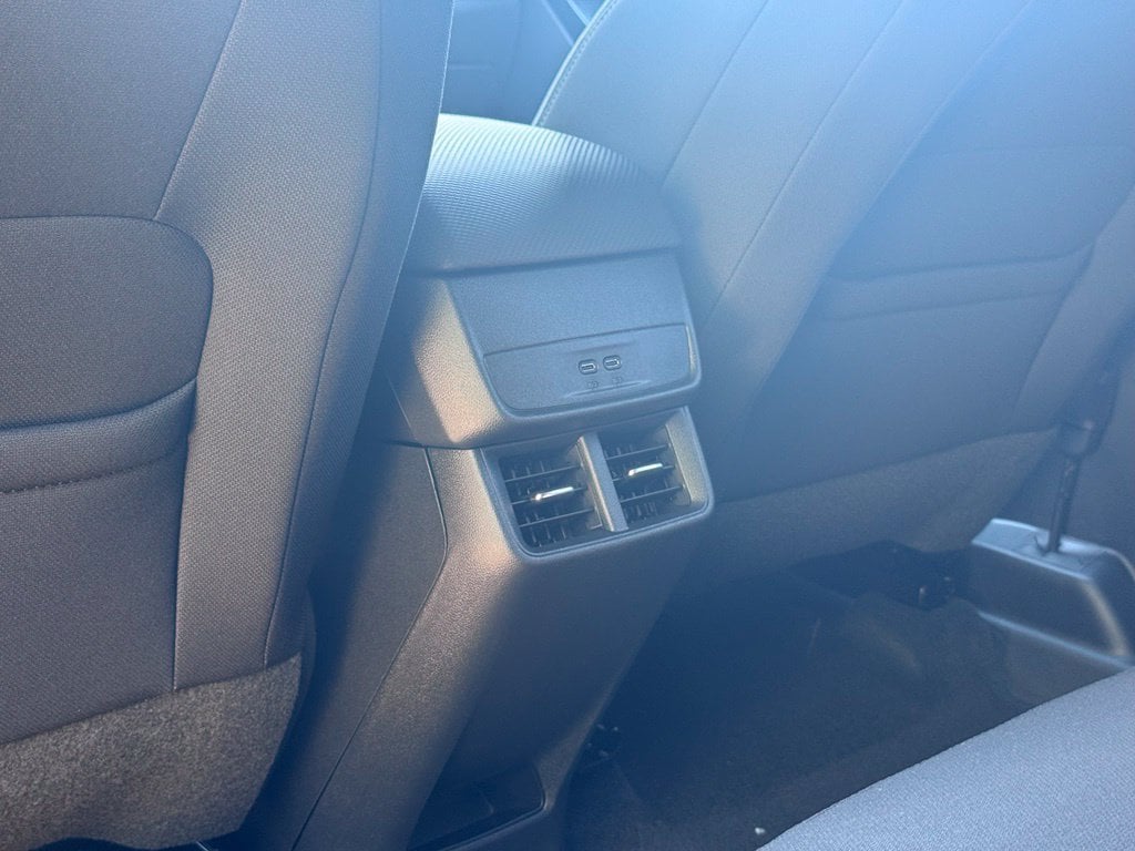 2027 Chevrolet Equinox LT - Photo 24