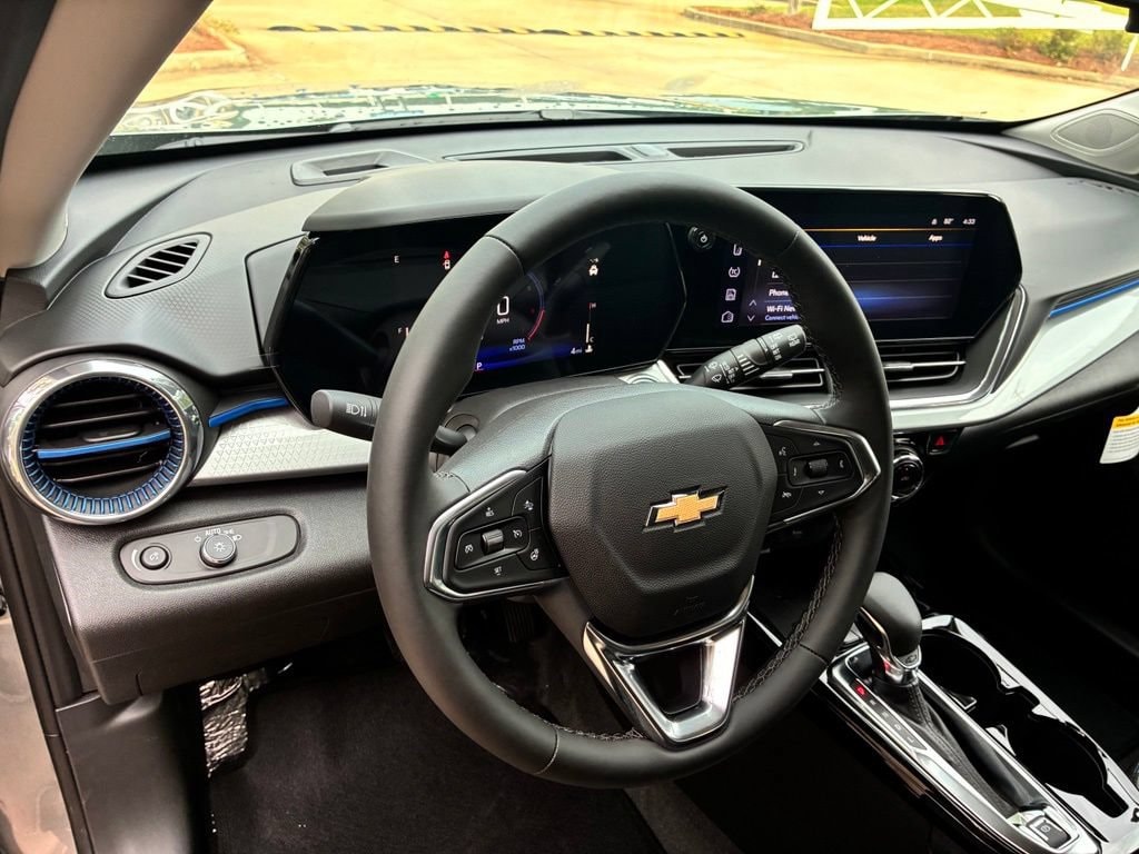 2026 Chevrolet Trax LT - Photo 14