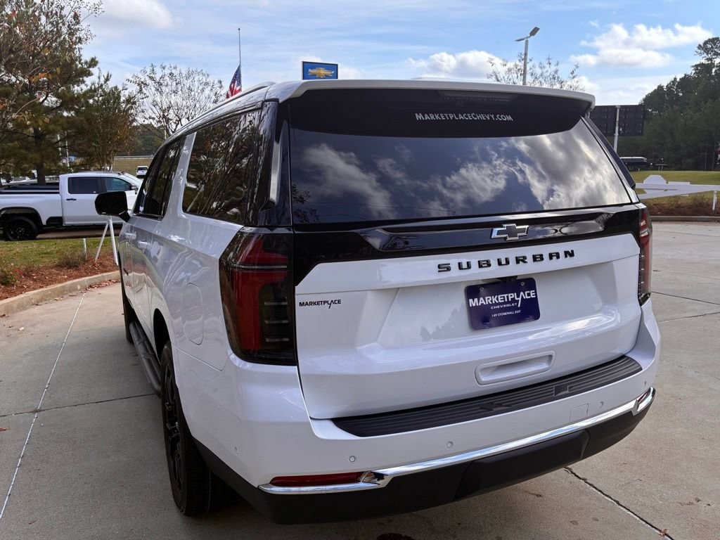 2026 Chevrolet Suburban LS - Photo 12