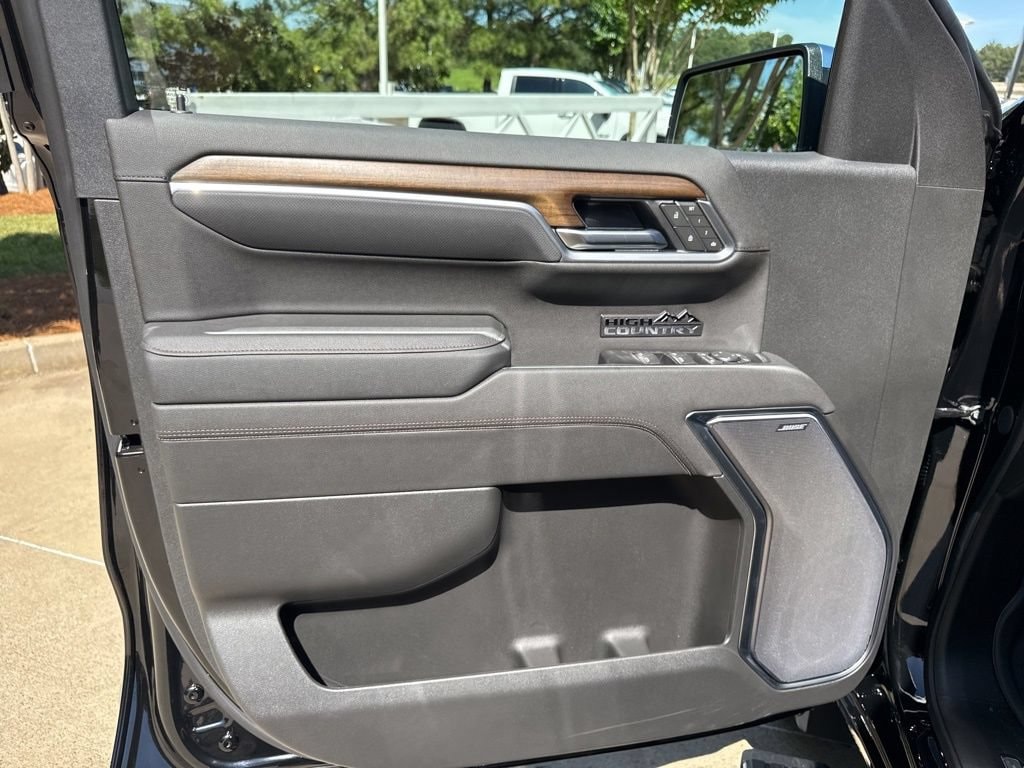 2025 Chevrolet Silverado 1500 High Country - Photo 16