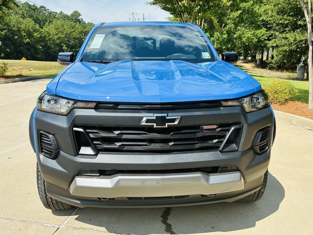 2026 Chevrolet Colorado Trail Boss photo 2