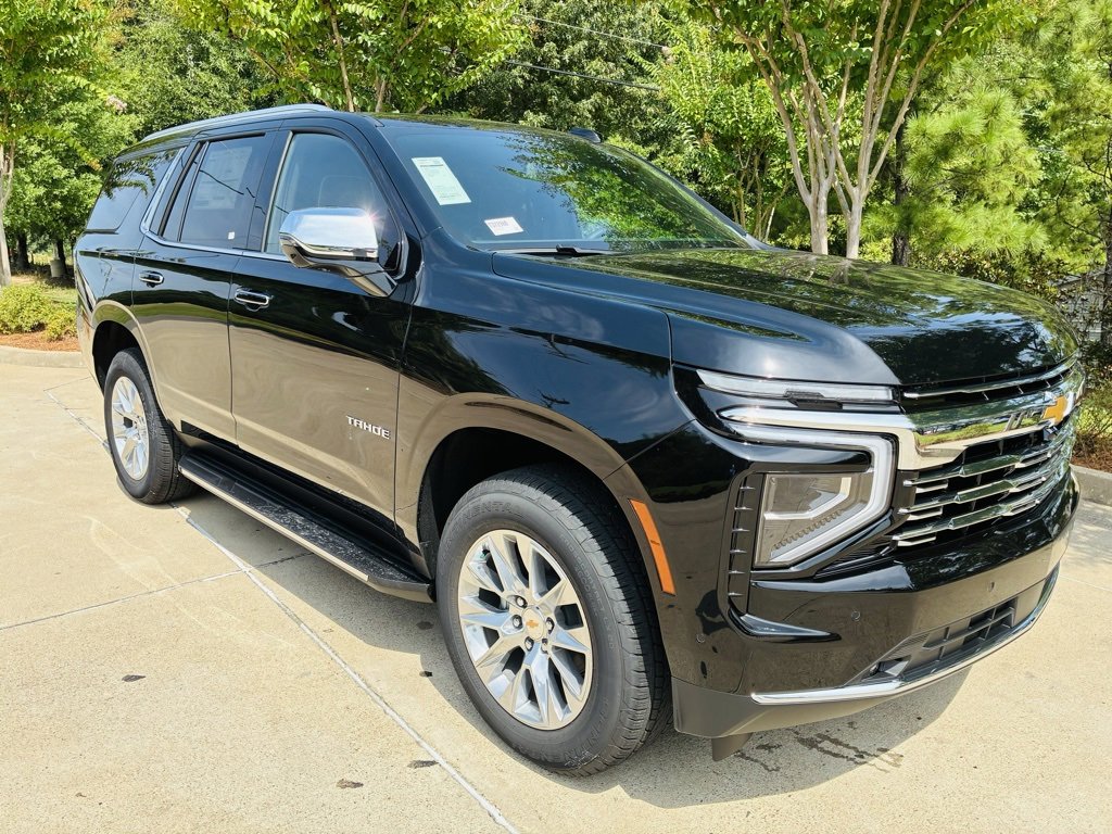2025 Chevrolet Tahoe Premier photo 3
