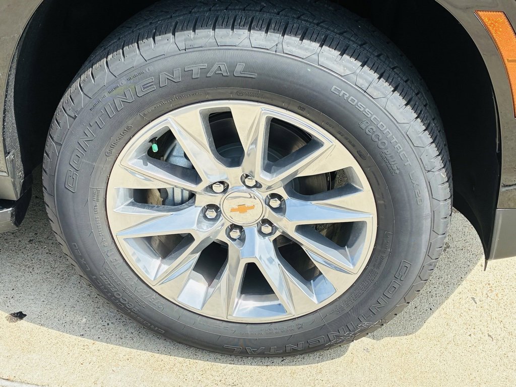 2025 Chevrolet Tahoe Premier photo 4