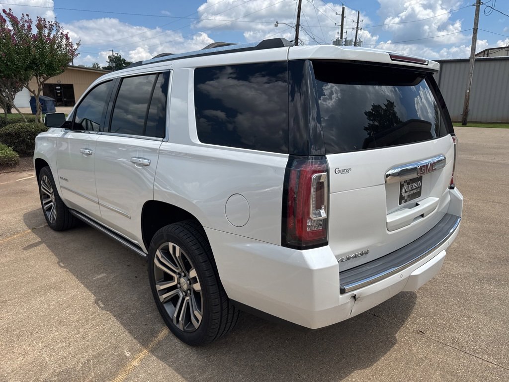2019 Gmc Yukon Denali photo 2