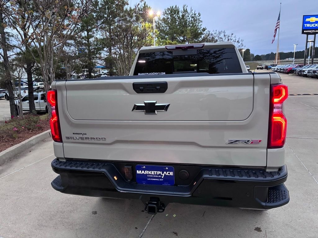 2026 Chevrolet Silverado 1500 ZR2 - Photo 8