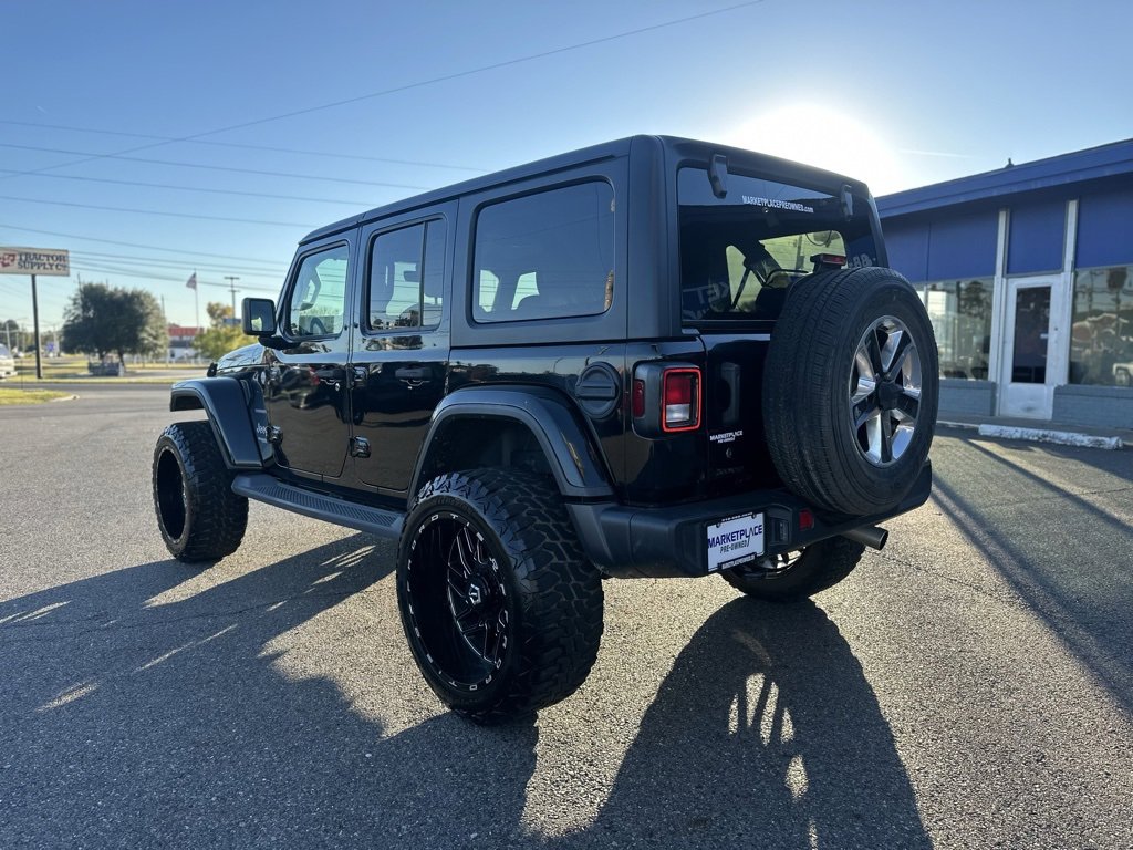 2018 Jeep Wrangler Unlimited Sahara photo 3
