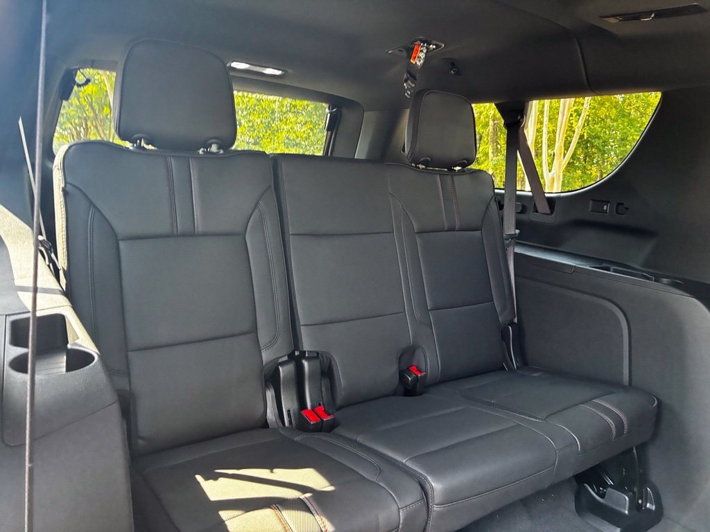 2026 Chevrolet Suburban RST - Photo 11