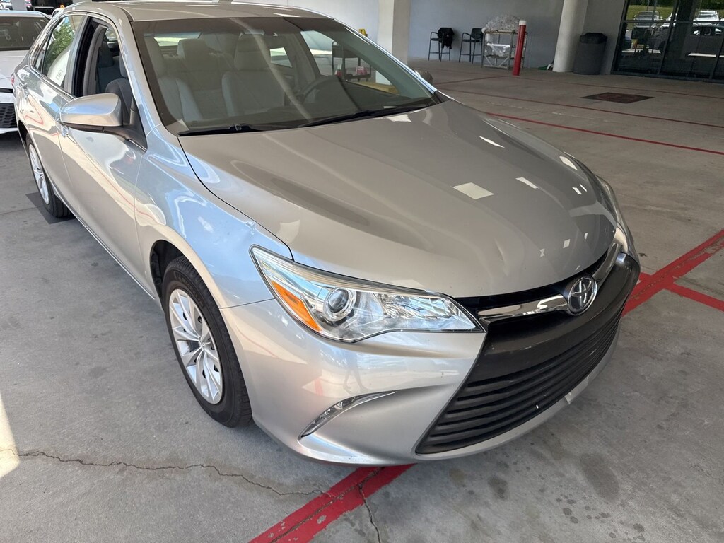 Used 2015 Toyota Camry LE Sedan