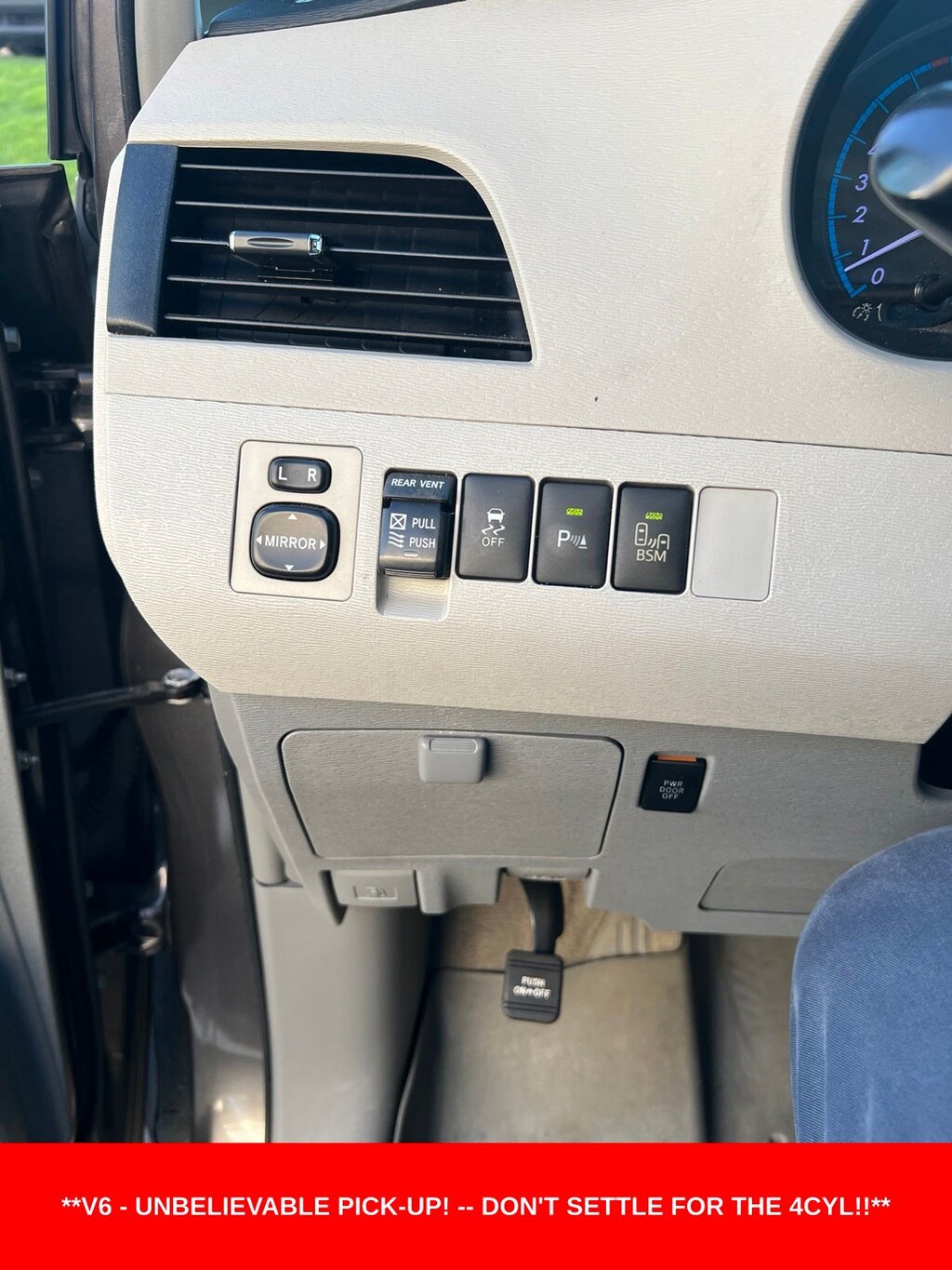 Used 2013 Toyota Sienna XLE Minivan/Van