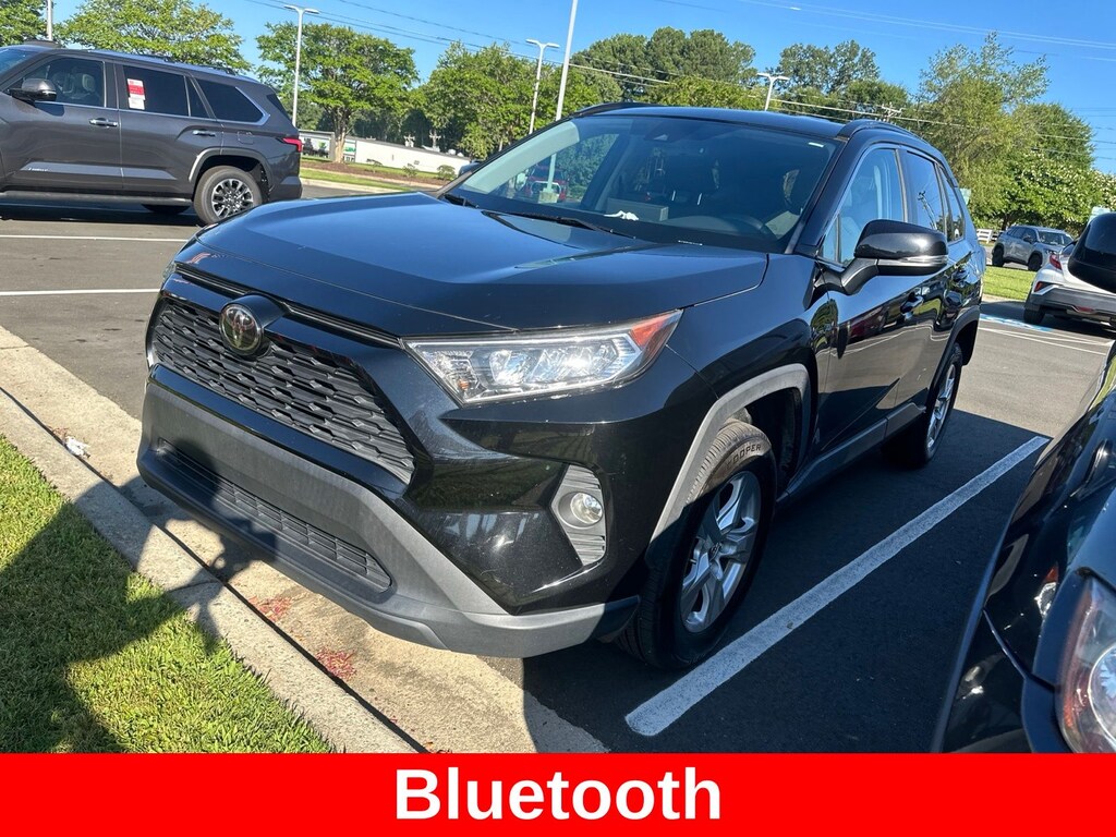Used 2021 Toyota RAV4 XLE SUV