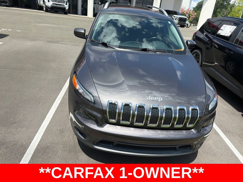 Used 2016 Jeep Cherokee Latitude SUV