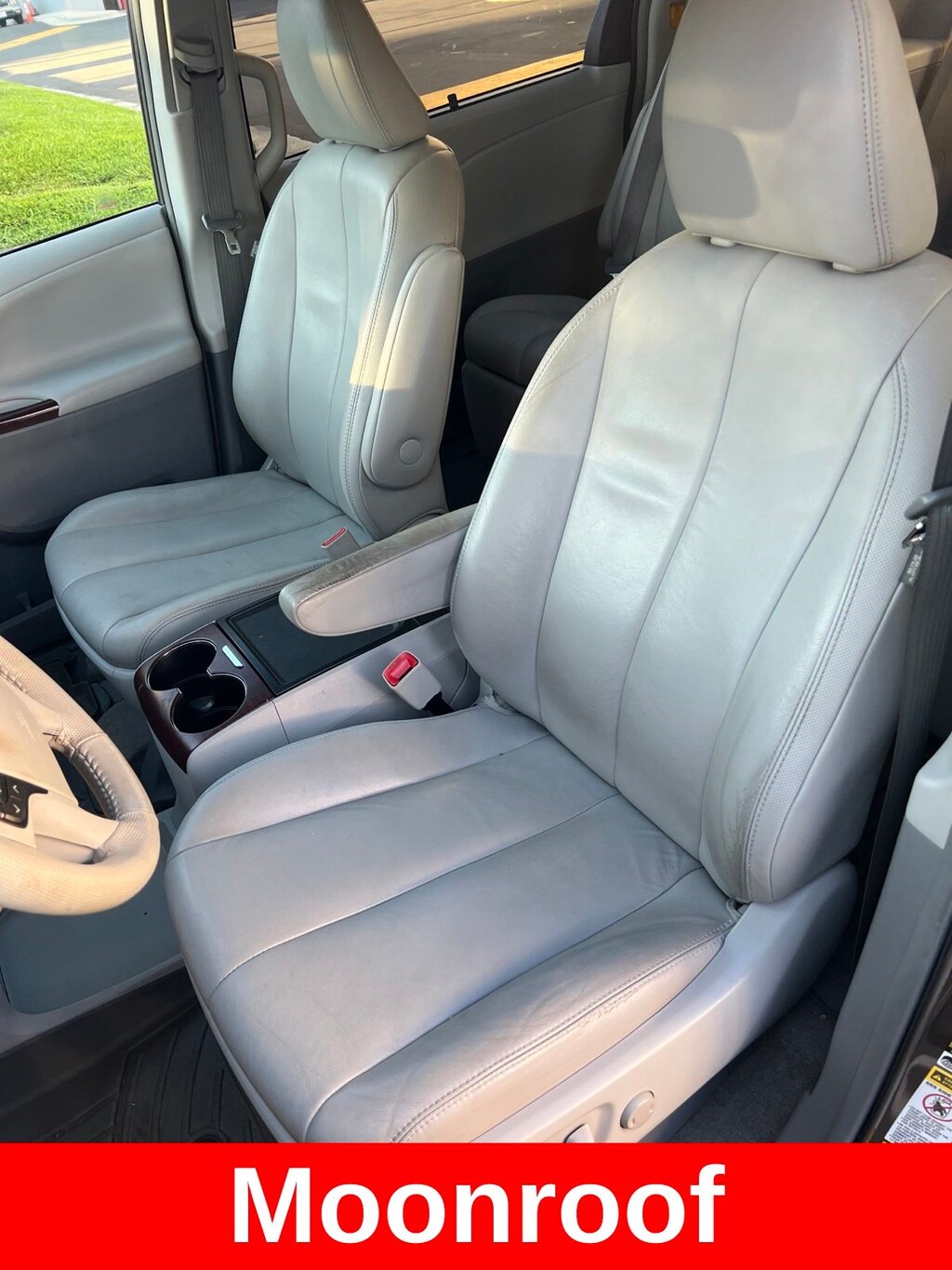 Used 2013 Toyota Sienna XLE Minivan/Van