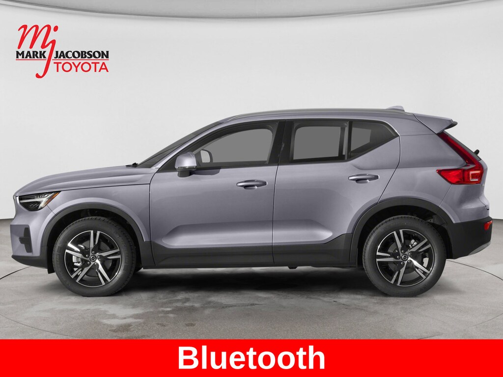 Used 2023 Volvo XC40 B5 Plus Dark Theme SUV