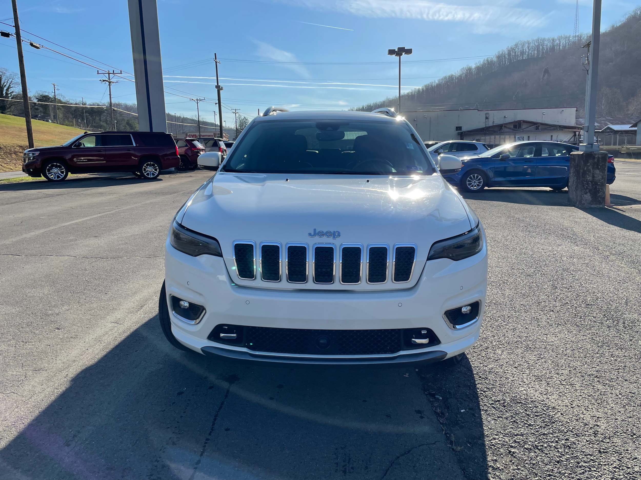 Used 2019 Jeep Cherokee Overland with VIN 1C4PJMJN1KD173910 for sale in Gassaway, WV