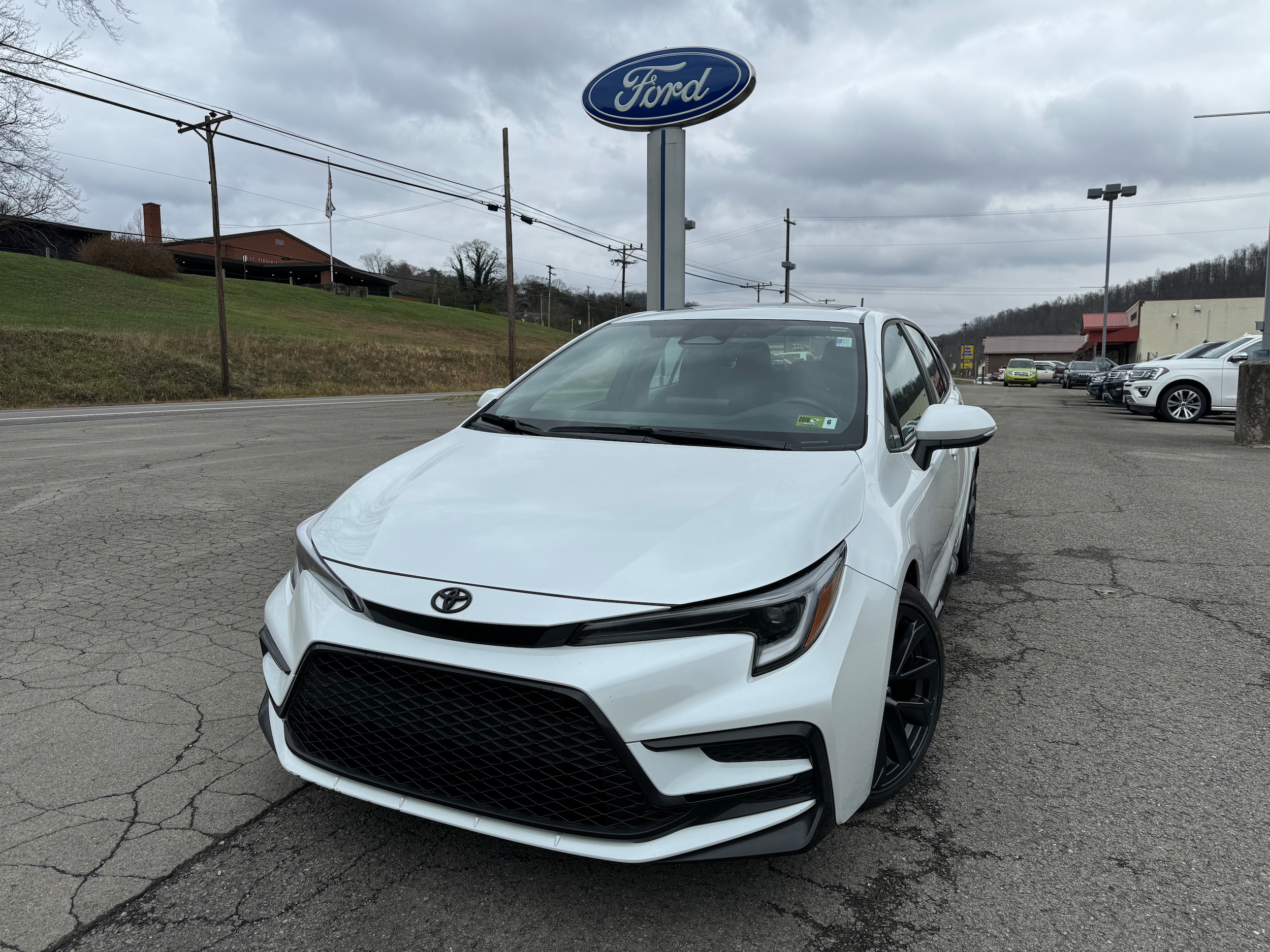 Used 2023 Toyota Corolla SE with VIN 5YFP4MCE5PP152129 for sale in Gassaway, WV