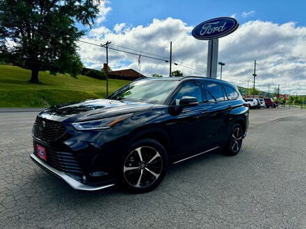 2022 Toyota Highlander XSE SUV