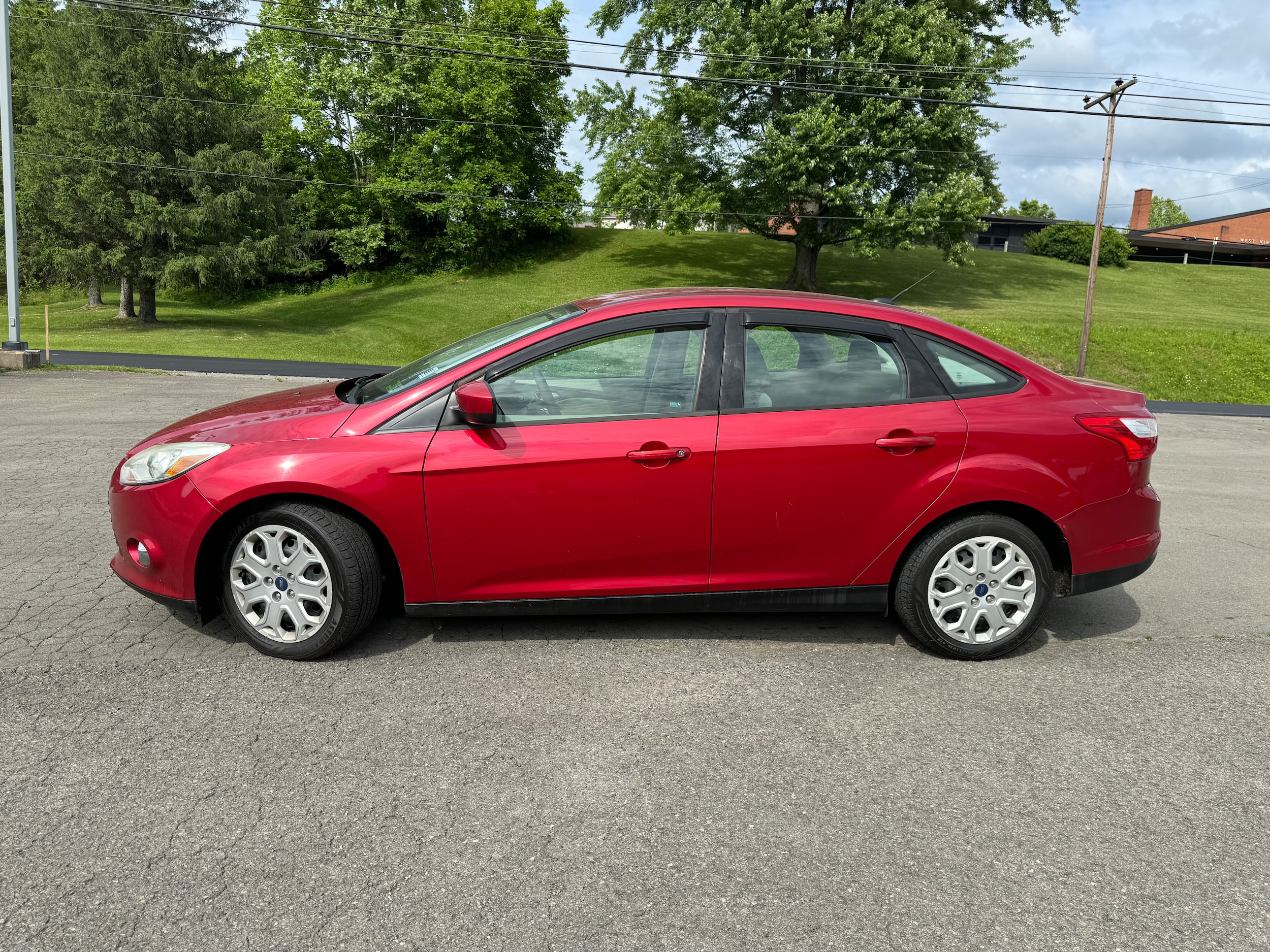 Used 2012 Ford Focus SE with VIN 1FAHP3F27CL443716 for sale in Gassaway, WV