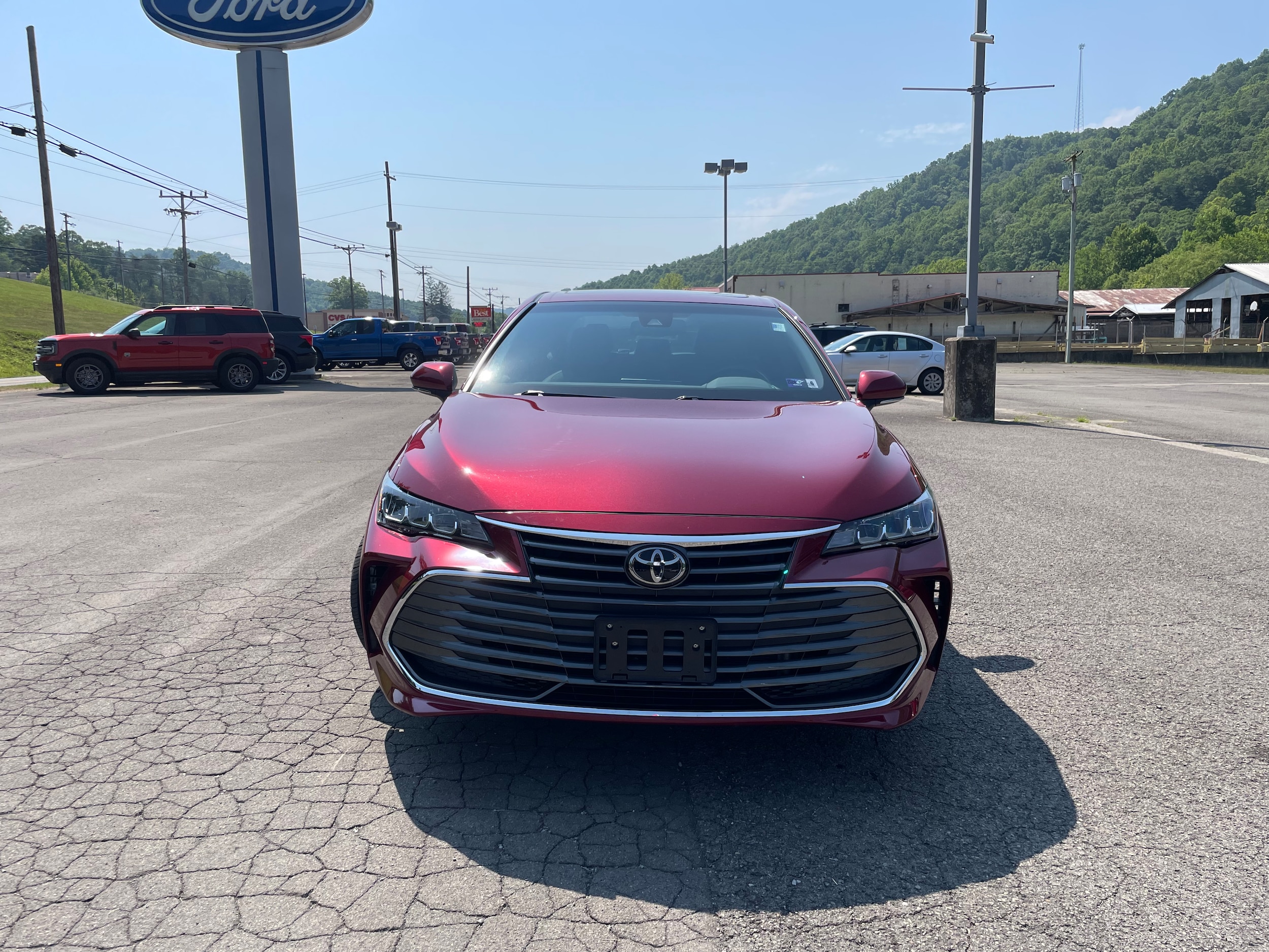 Used 2019 Toyota Avalon XLE with VIN 4T1BZ1FB5KU034861 for sale in Gassaway, WV