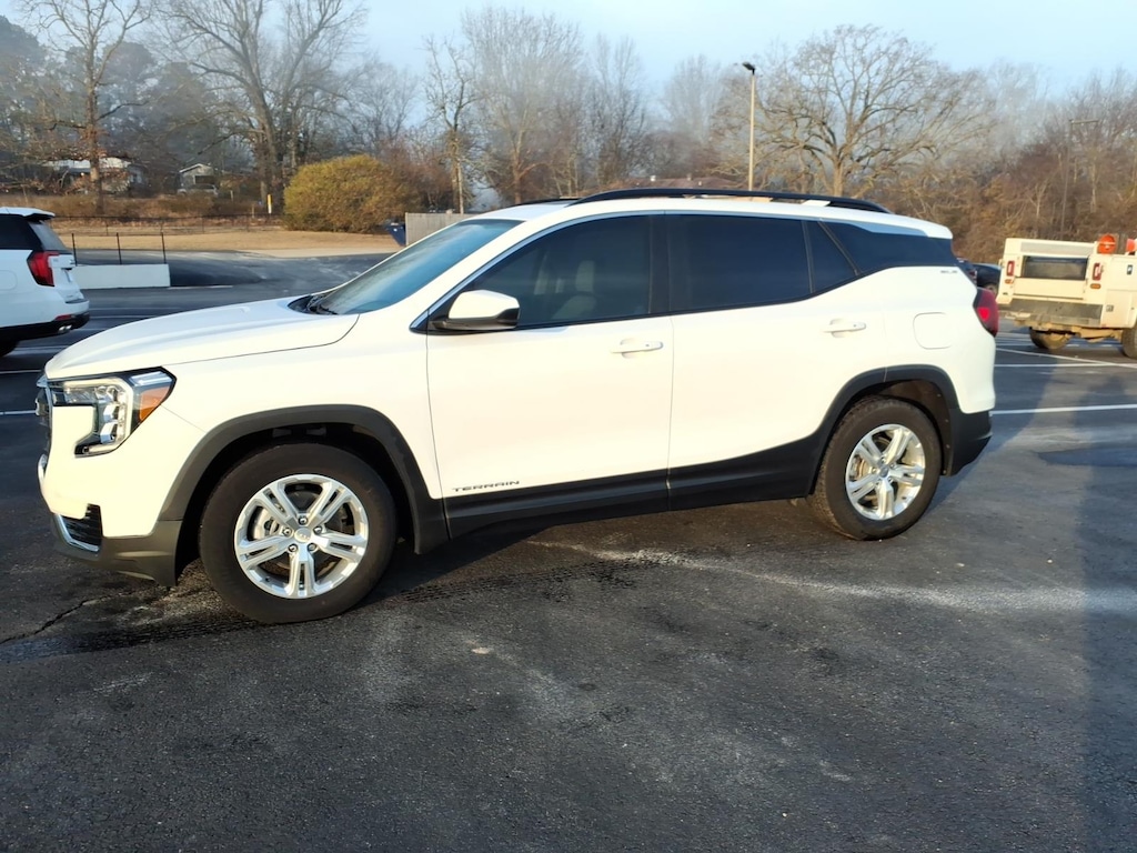 Used 2022 GMC Terrain SLE SUV