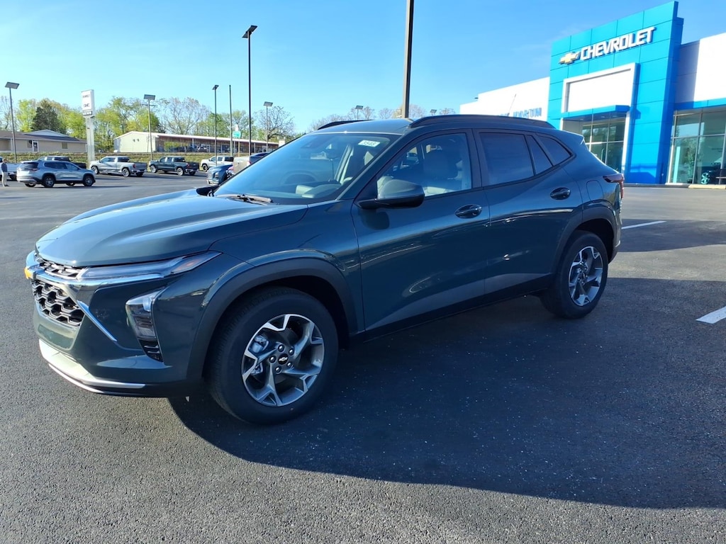 New 2026 Chevrolet Trax LT SUV