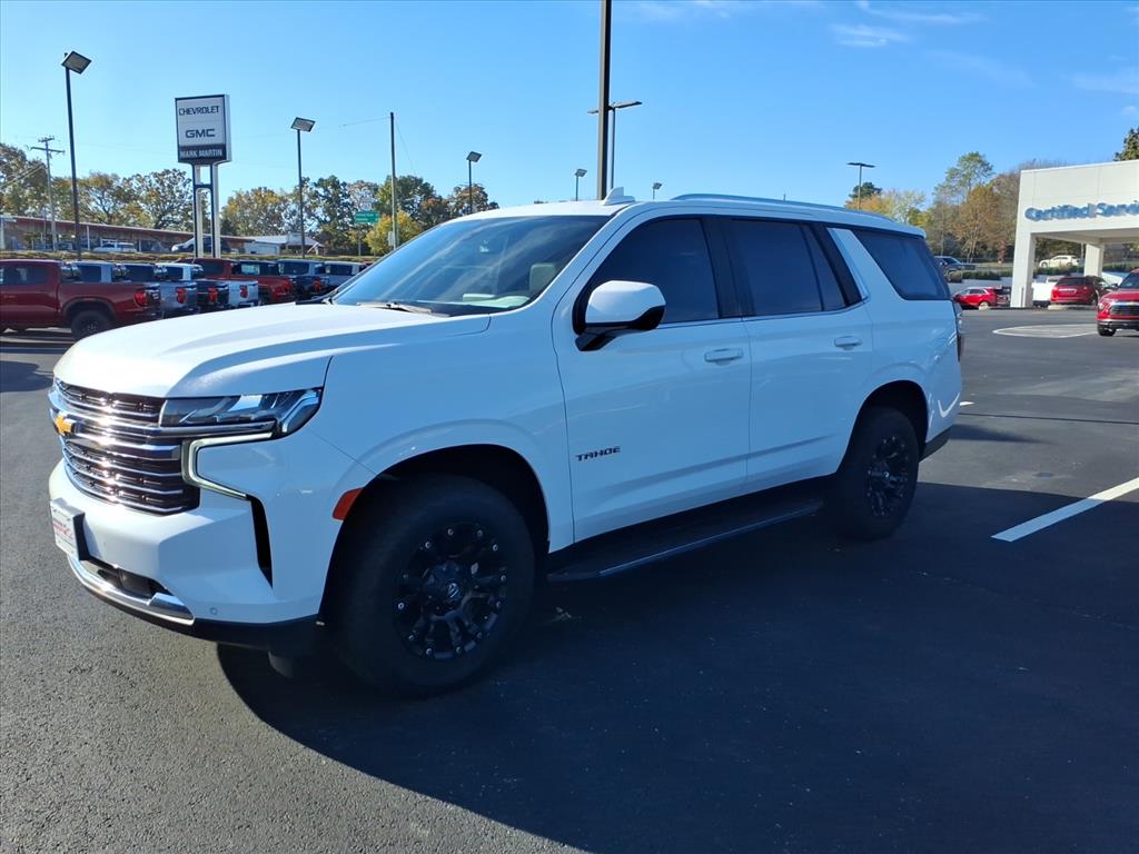2022 Chevrolet Tahoe LT photo 2