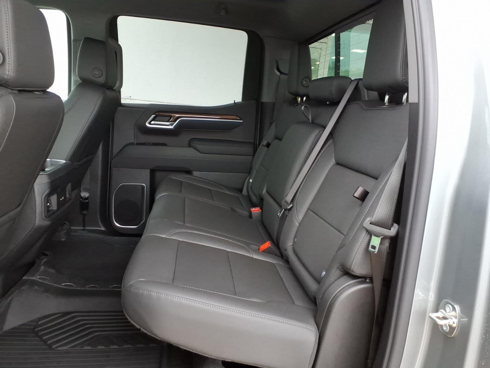 2026 Chevrolet Silverado 1500 LT - Photo 8