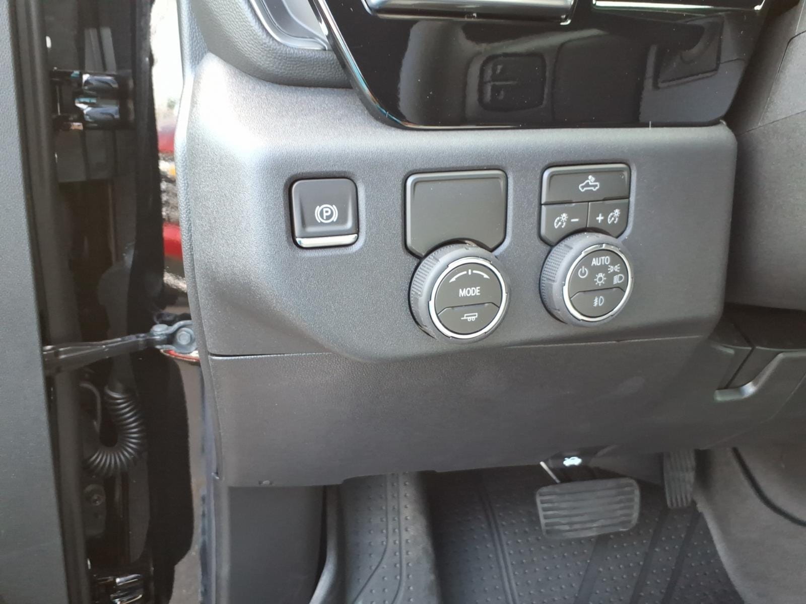 2026 Chevrolet Silverado 1500 RST - Photo 13