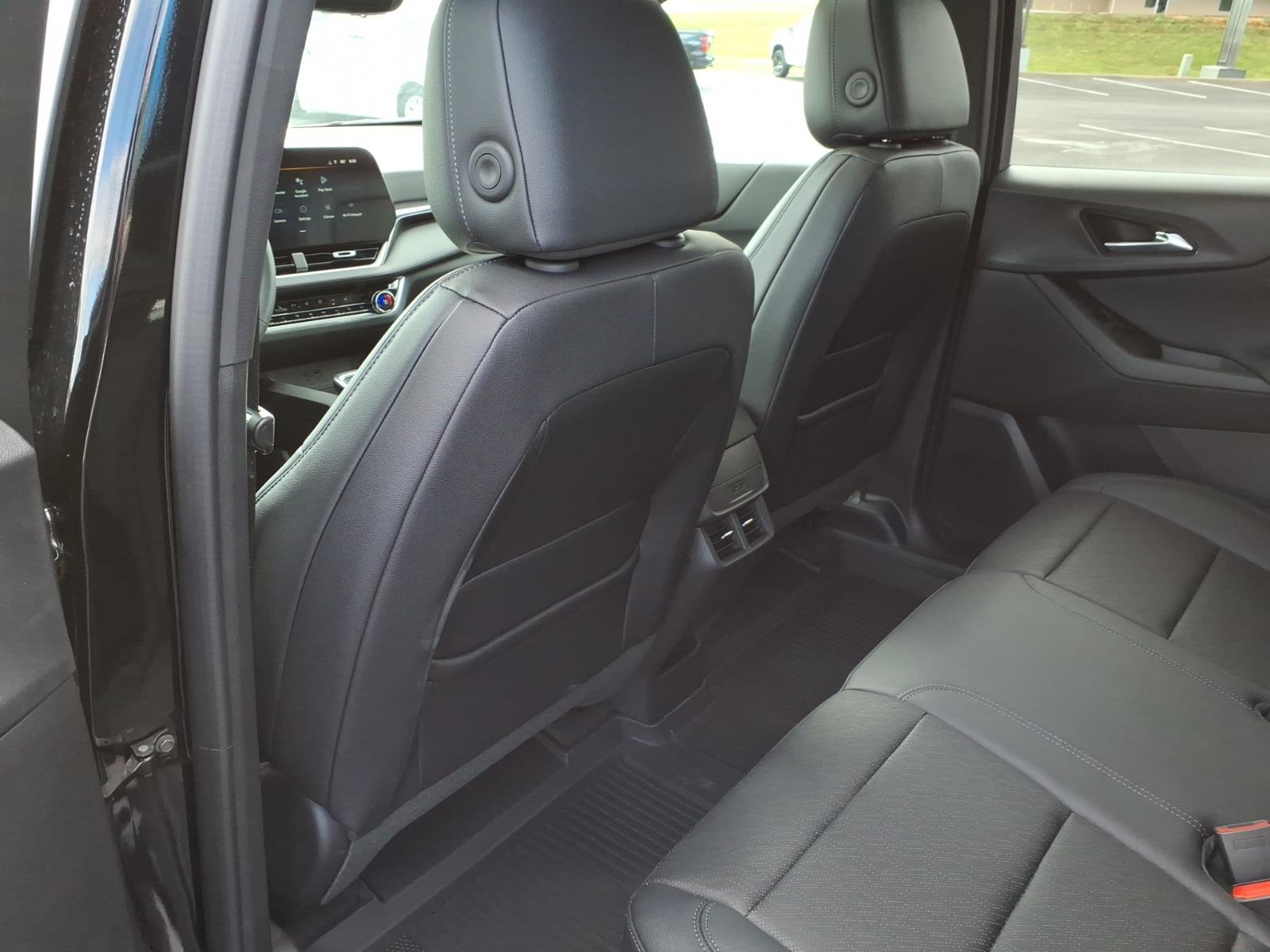 2026 Chevrolet Equinox LT - Photo 9