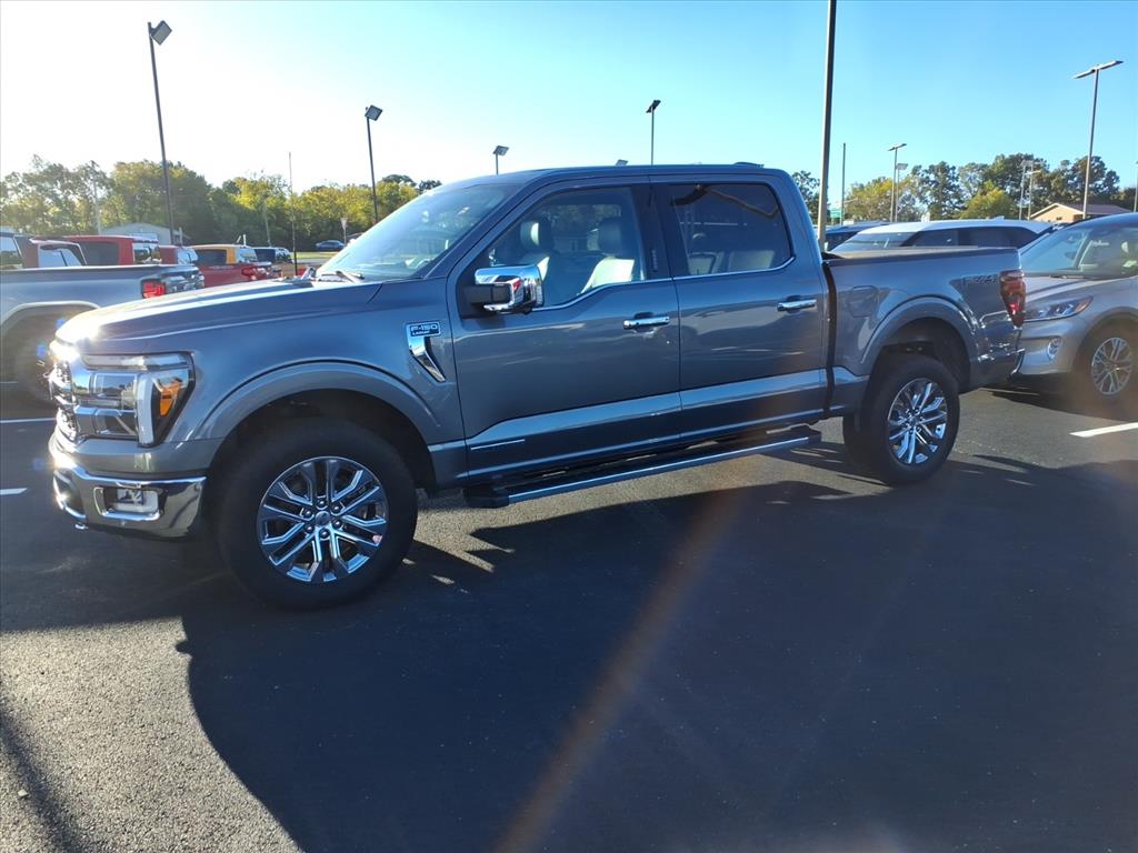2024 Ford F-150 Lariat photo 3