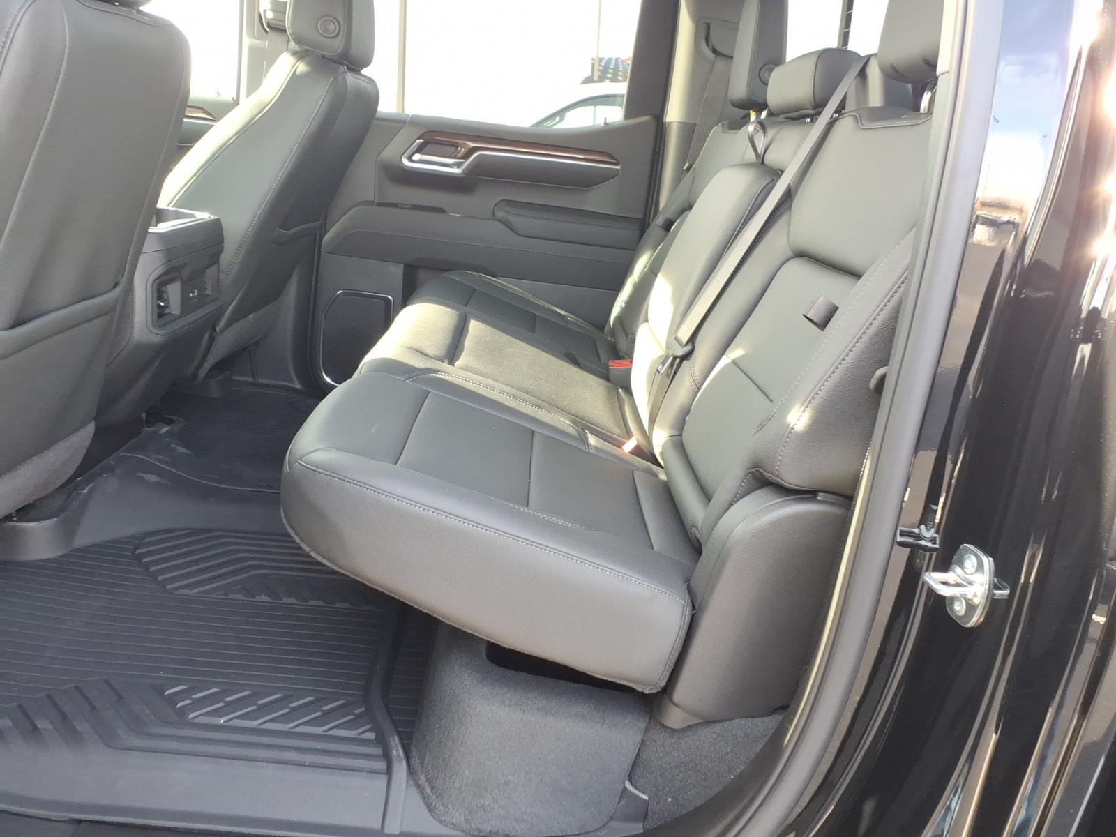 2026 Chevrolet Silverado 1500 LT Trail Boss - Photo 10