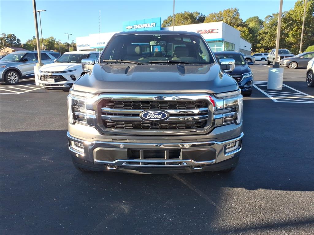 2024 Ford F-150 Lariat photo 2
