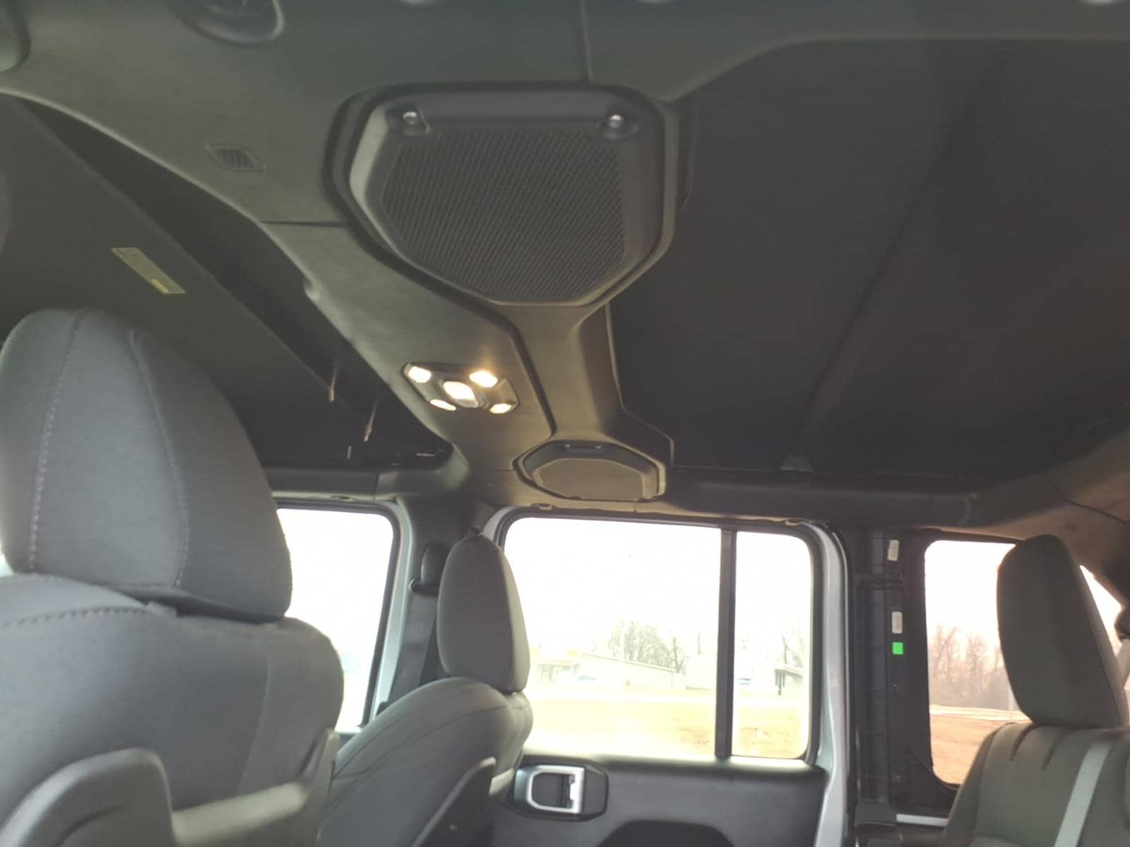2020 Jeep Wrangler Unlimited Rubicon - Photo 9